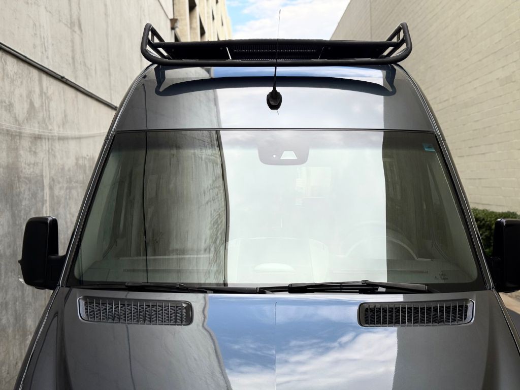 2017 Mercedes-Benz Sprinter Image 3