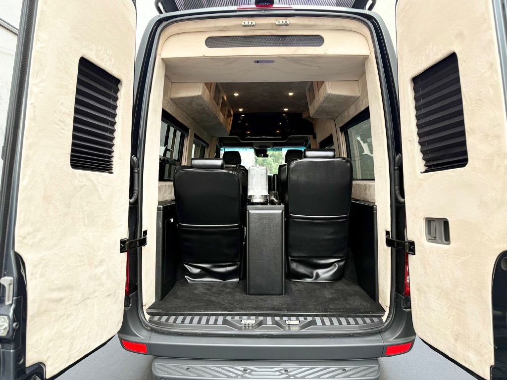 2017 Mercedes-Benz Sprinter Image 19