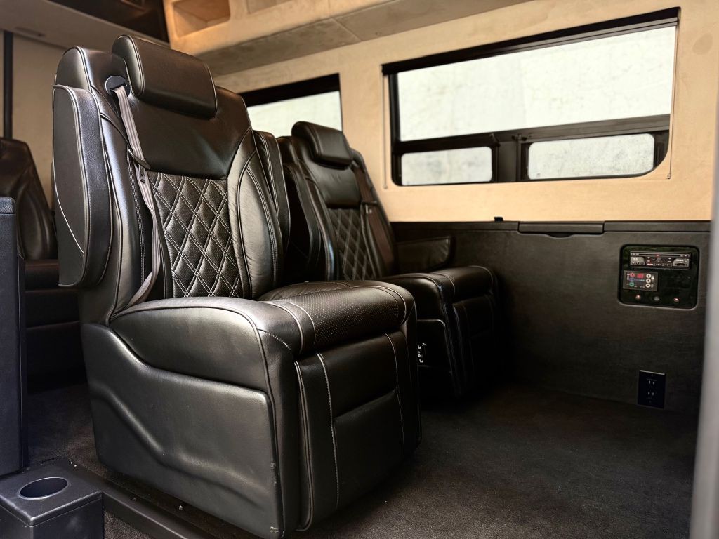 2017 Mercedes-Benz Sprinter Image 25