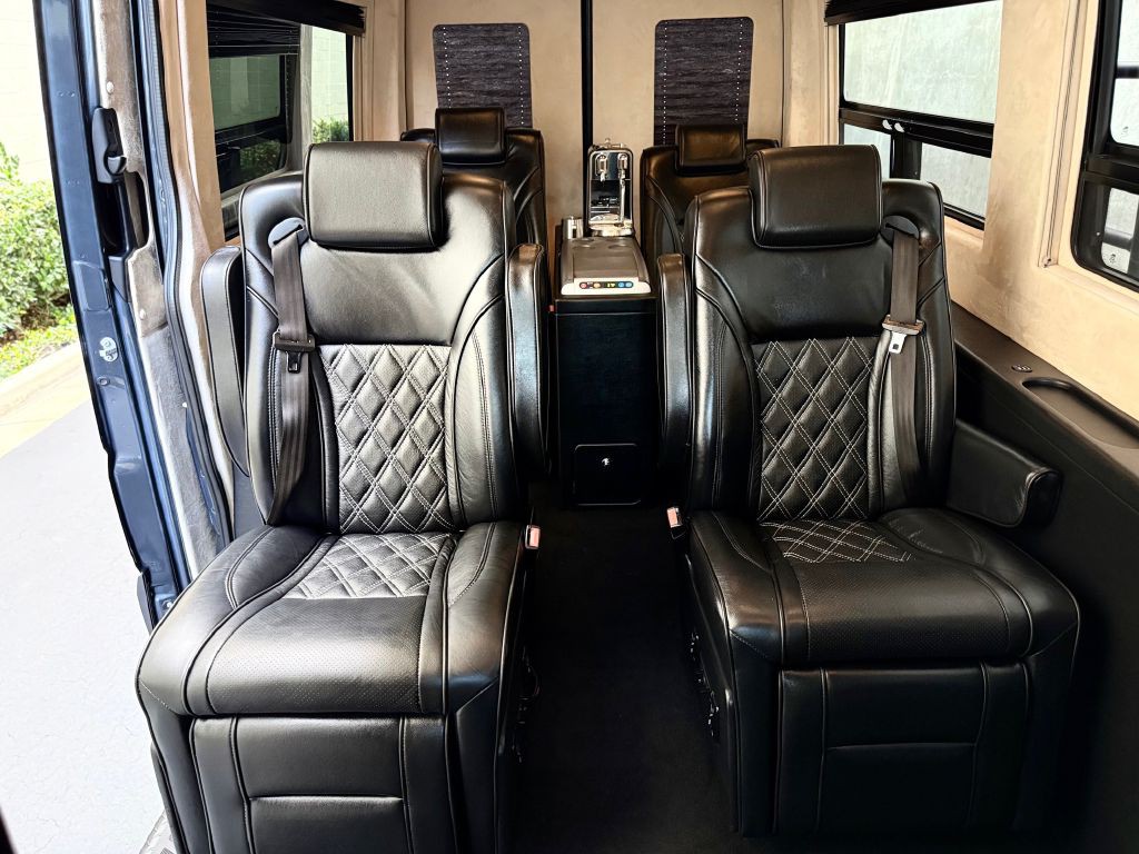 2017 Mercedes-Benz Sprinter Image 27