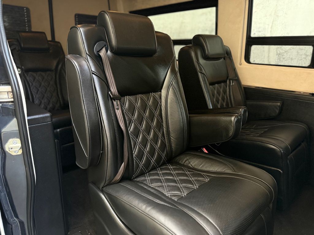 2017 Mercedes-Benz Sprinter Image 43