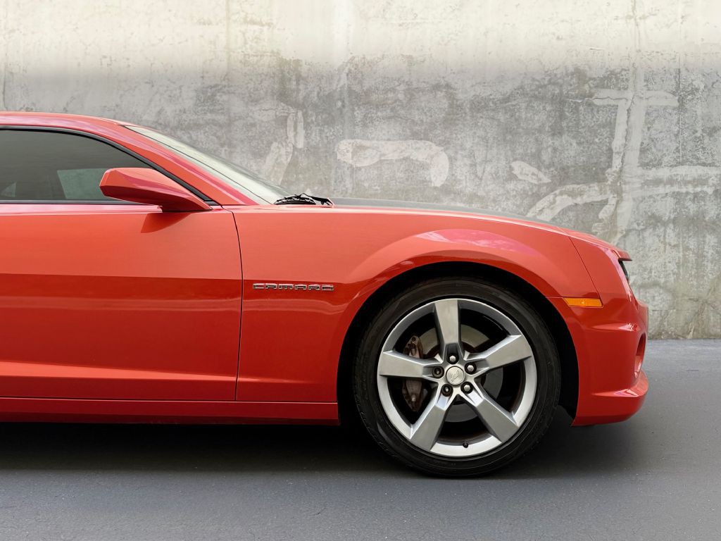 2011 Chevrolet Camaro Image 17