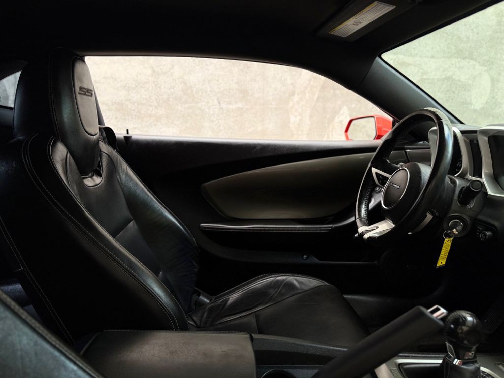 2011 Chevrolet Camaro Image 35