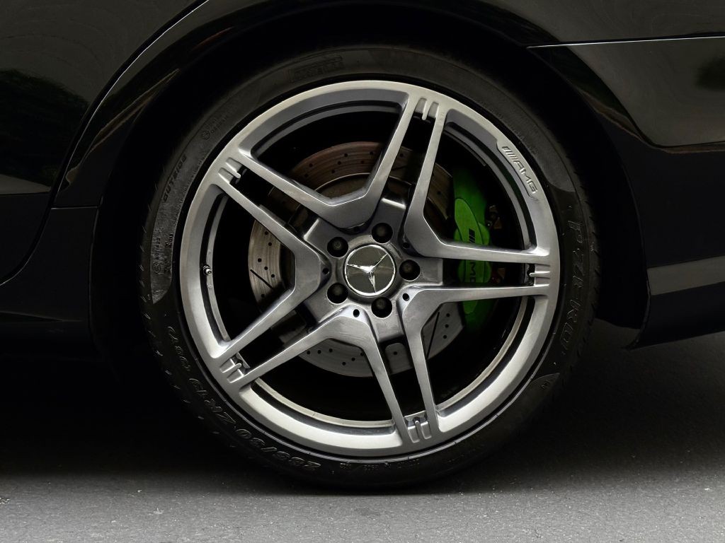 2012 Mercedes-Benz CLS-Class Image 11
