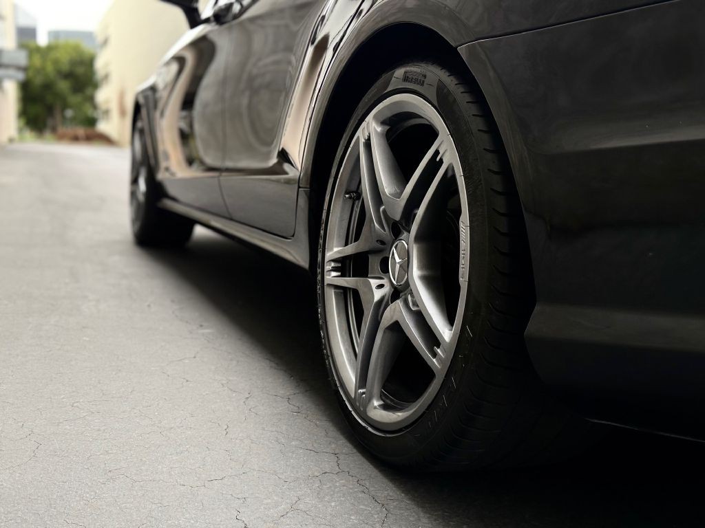 2012 Mercedes-Benz CLS-Class Image 25