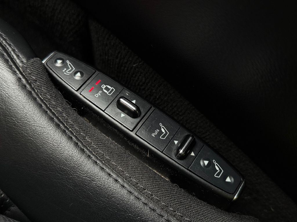 2012 Mercedes-Benz CLS-Class Image 54
