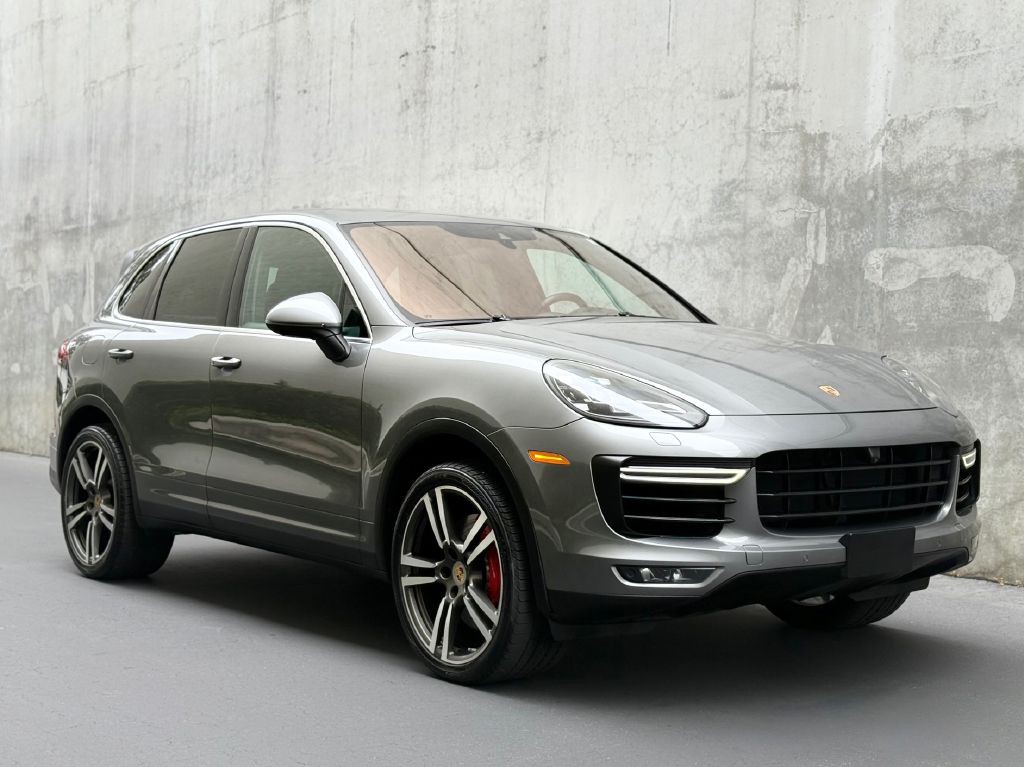 2017 Porsche Cayenne Image 15