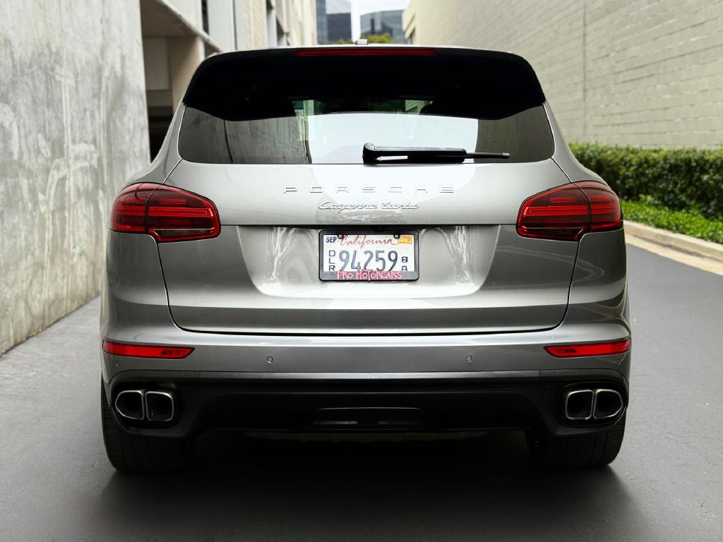 2017 Porsche Cayenne Image 22