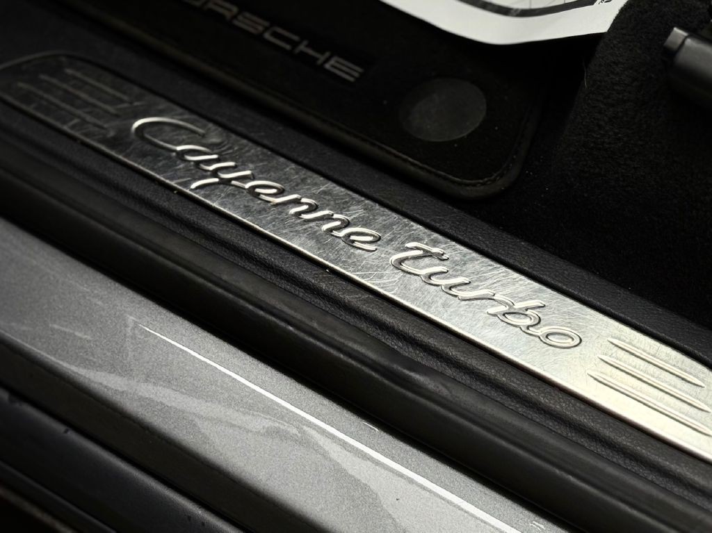 2017 Porsche Cayenne Image 29