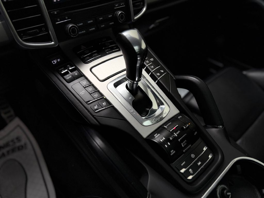 2017 Porsche Cayenne Image 36
