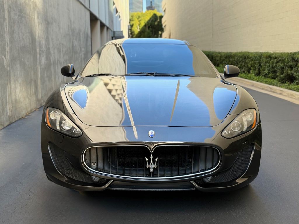 2013 Maserati GranTurismo Image 3