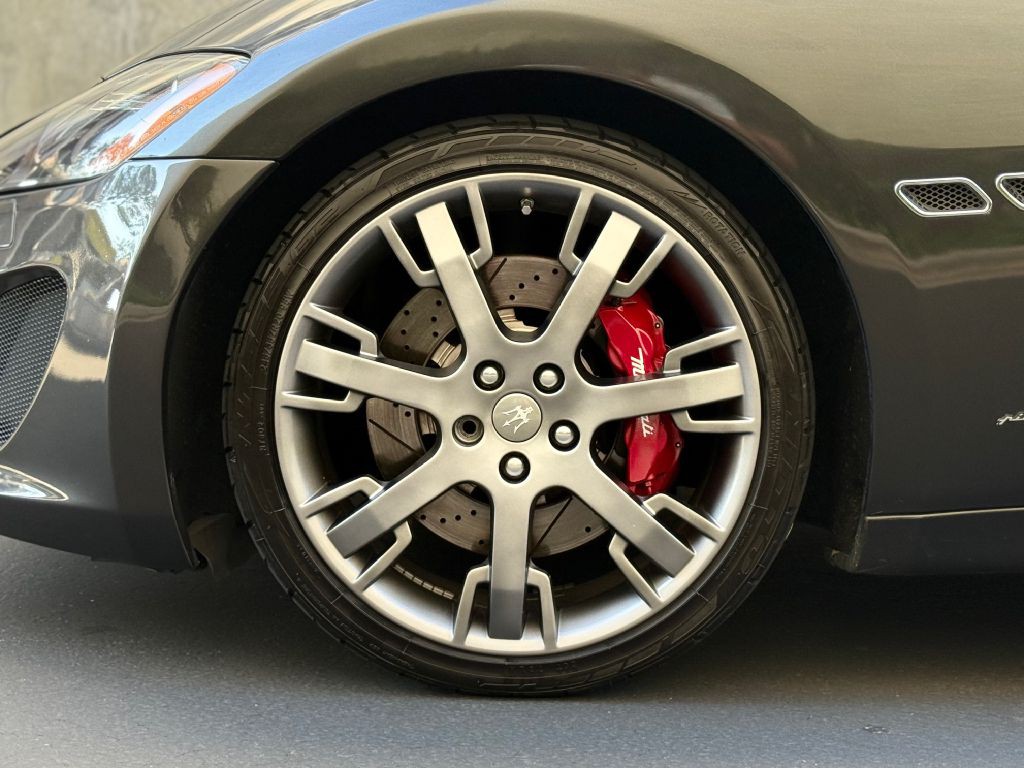 2013 Maserati GranTurismo Image 7
