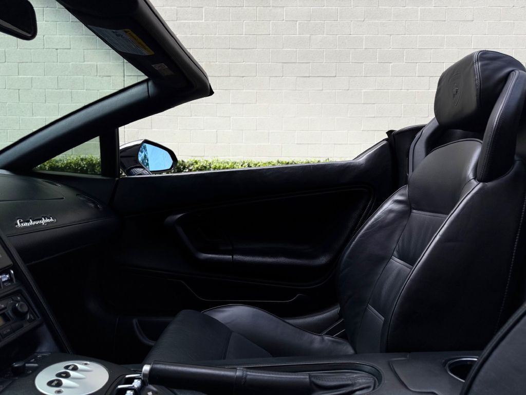 2010 Lamborghini Gallardo Image 33