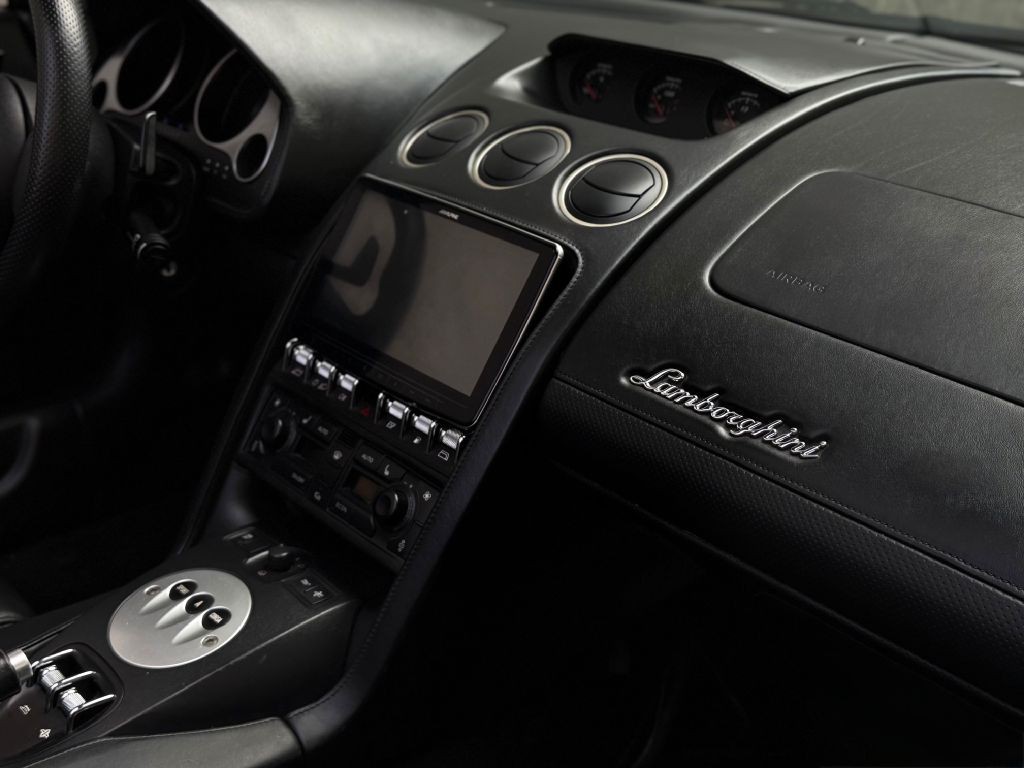 2010 Lamborghini Gallardo Image 36