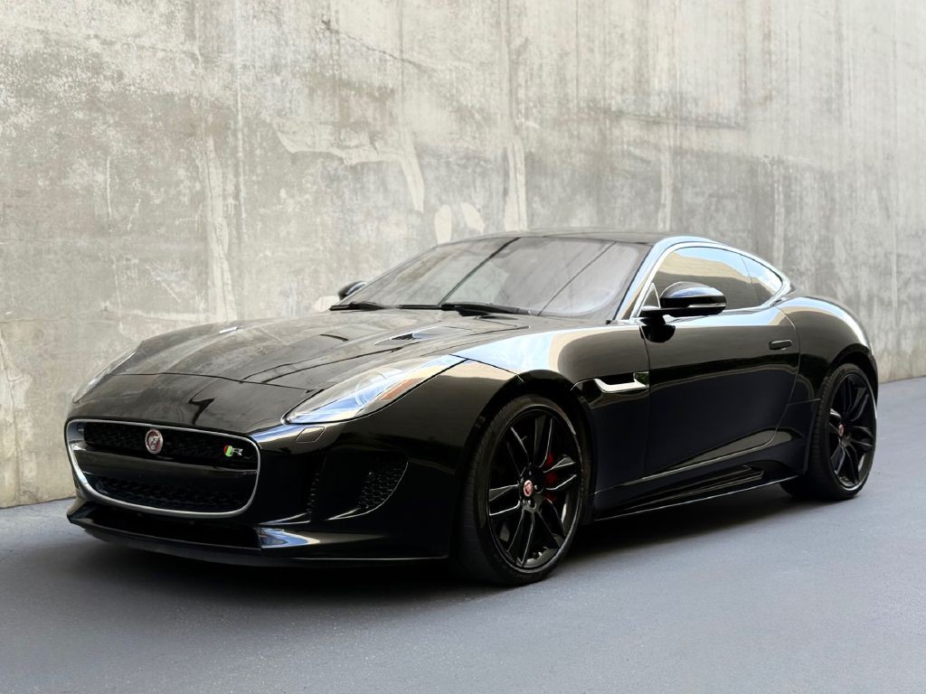 2017 Jaguar F-TYPE Image 2