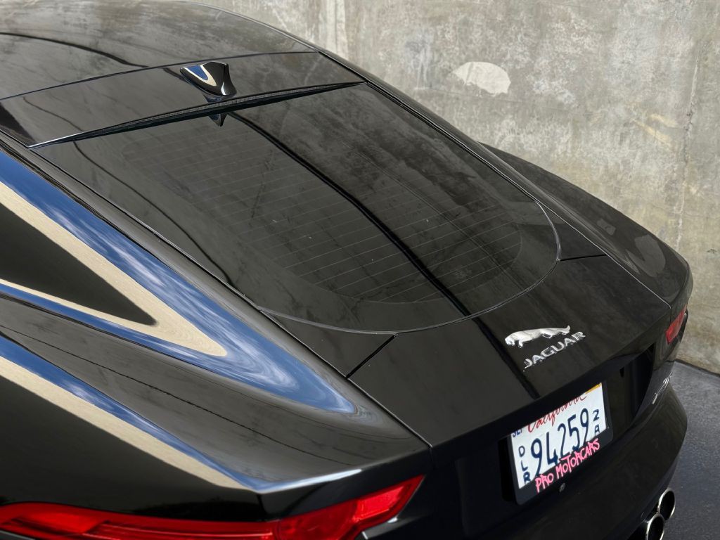 2017 Jaguar F-TYPE Image 8
