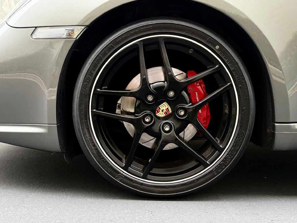 2011 Porsche Cayman Image 8