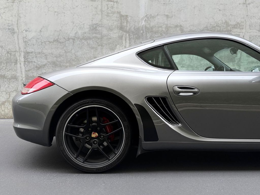 2011 Porsche Cayman Image 19