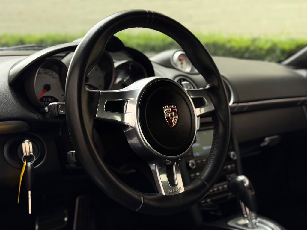 2011 Porsche Cayman Image 21