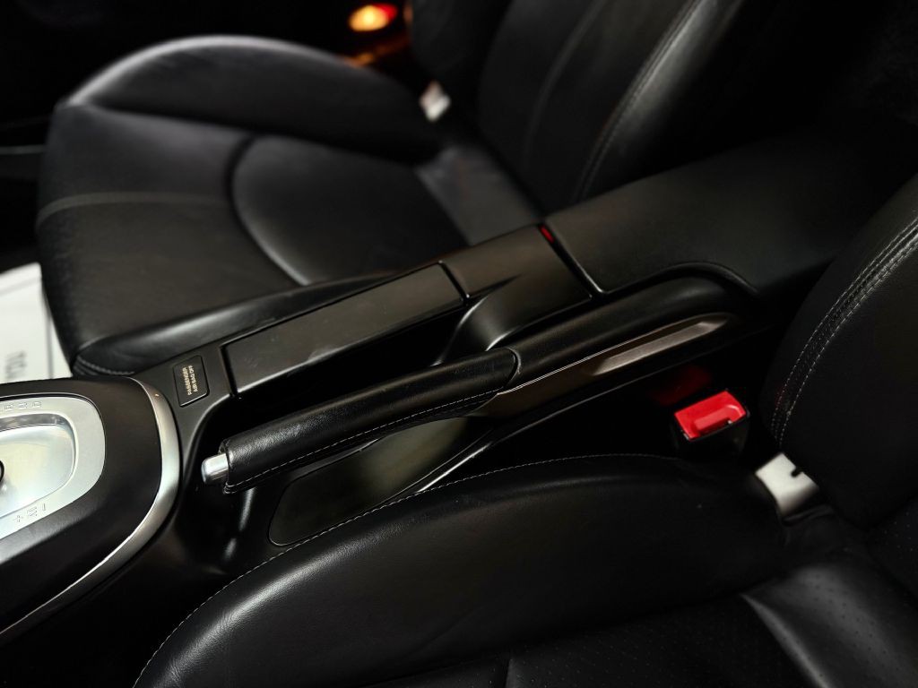 2011 Porsche Cayman Image 26