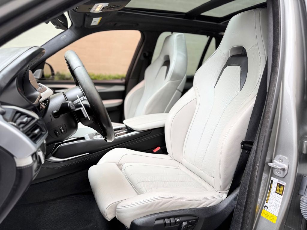 2015 BMW X5 Image 28