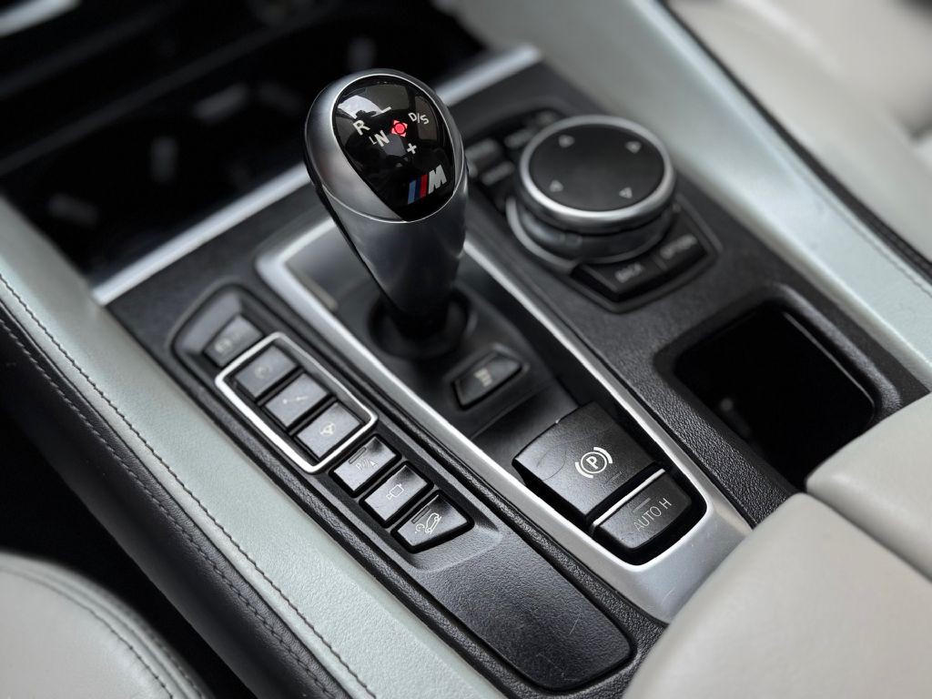 2015 BMW X5 Image 42