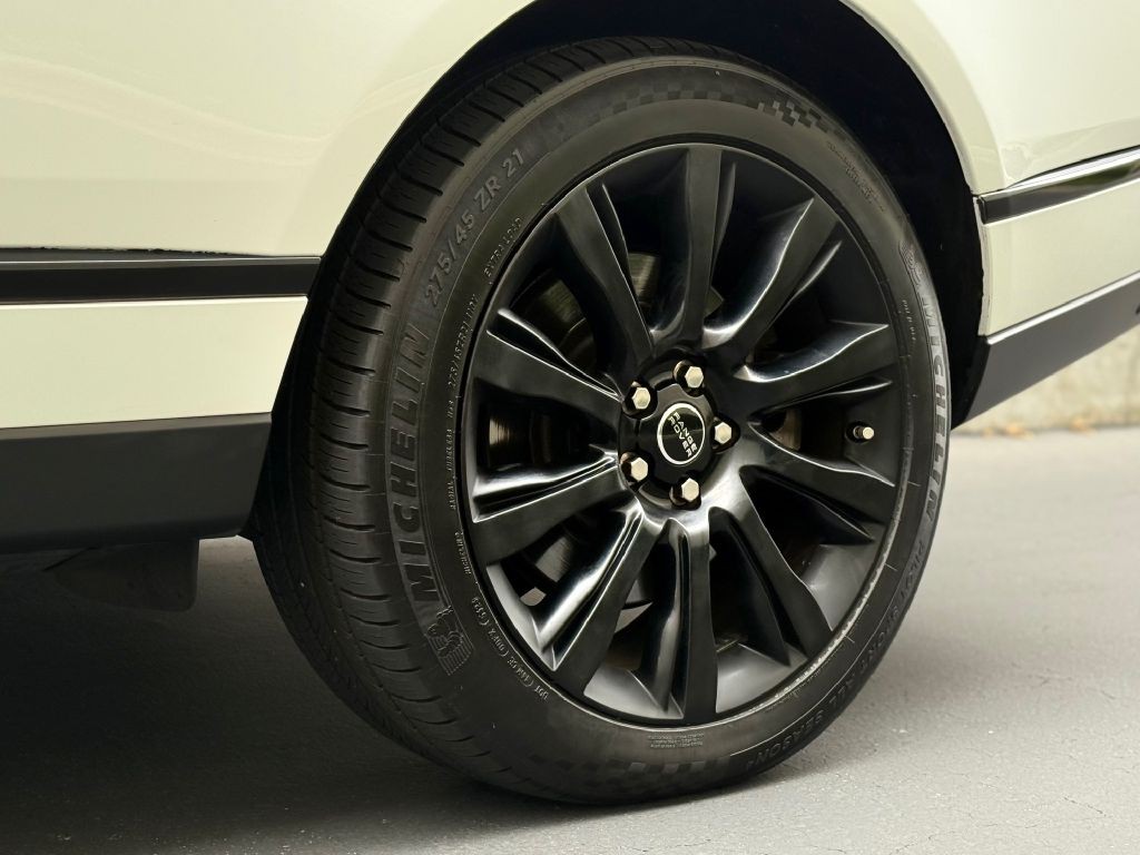 2014 Land Rover Range Rover Image 9
