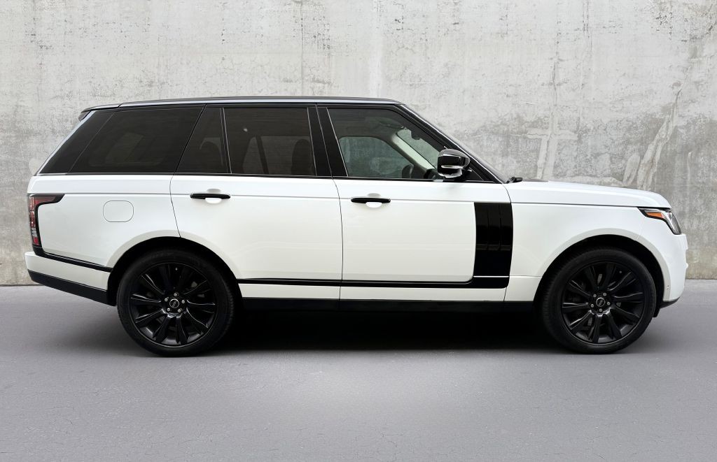 2014 Land Rover Range Rover Image 13