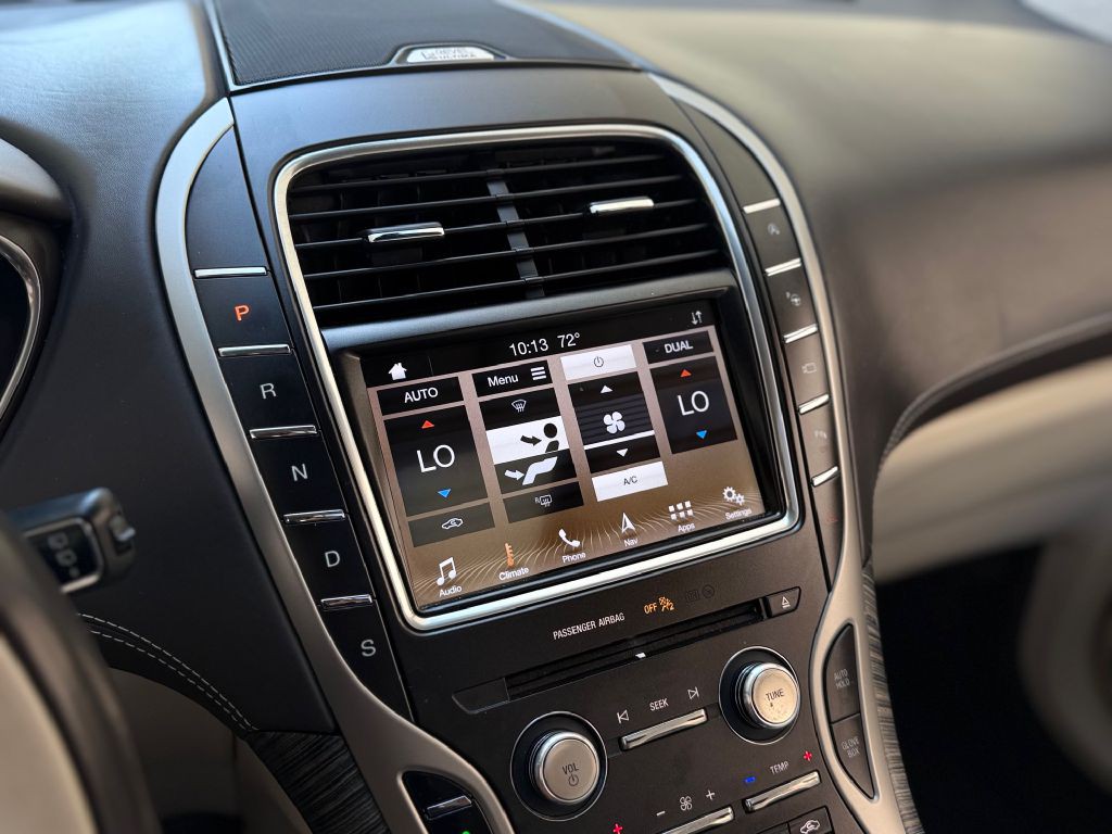 2019 Lincoln Nautilus Image 24