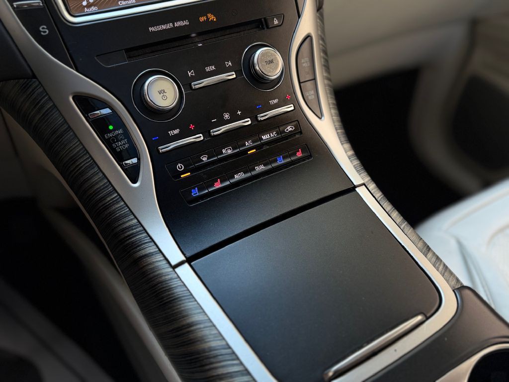 2019 Lincoln Nautilus Image 25