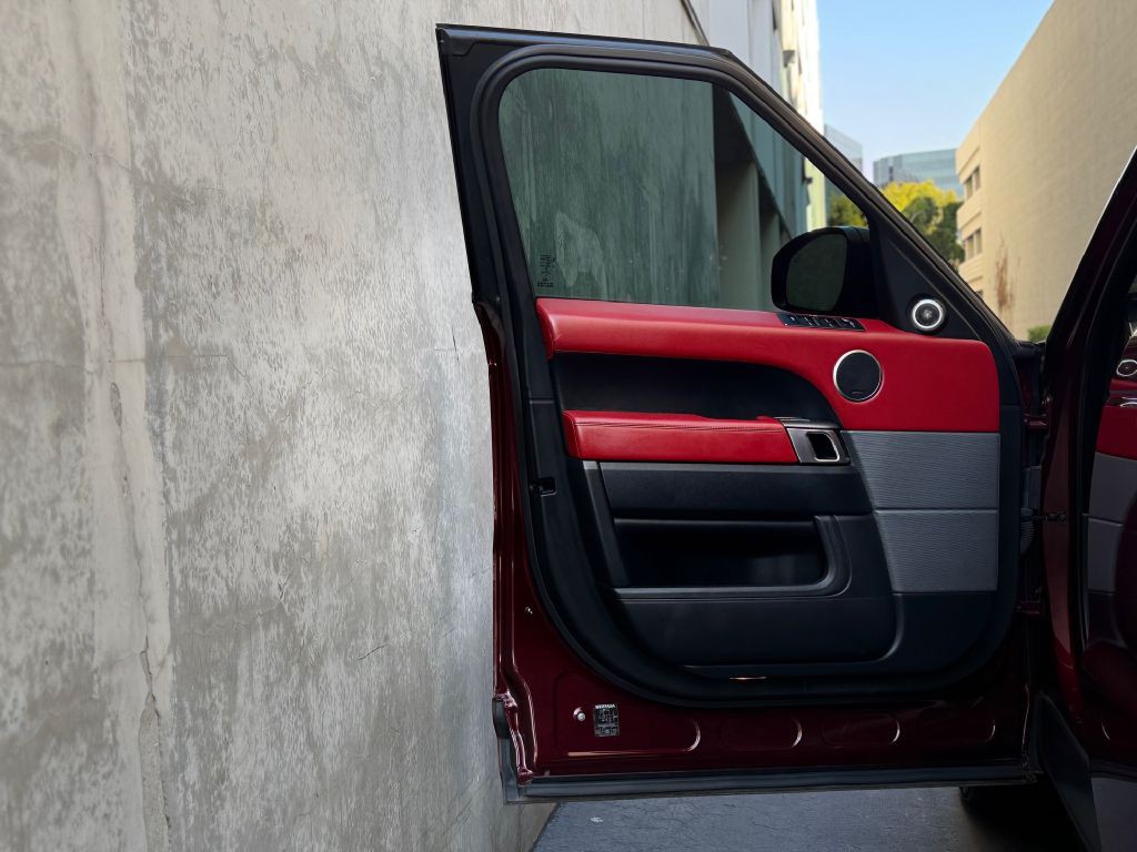 2015 Land Rover Range Rover Sport Image 16