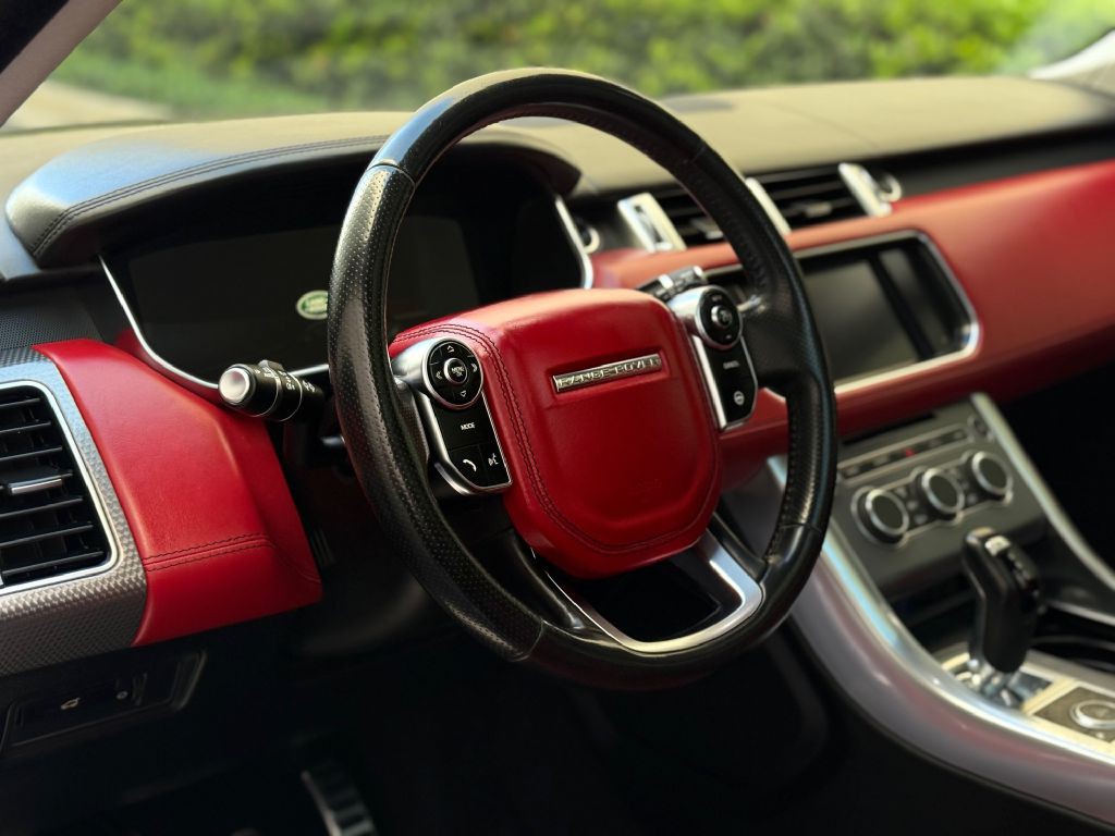 2015 Land Rover Range Rover Sport Image 17