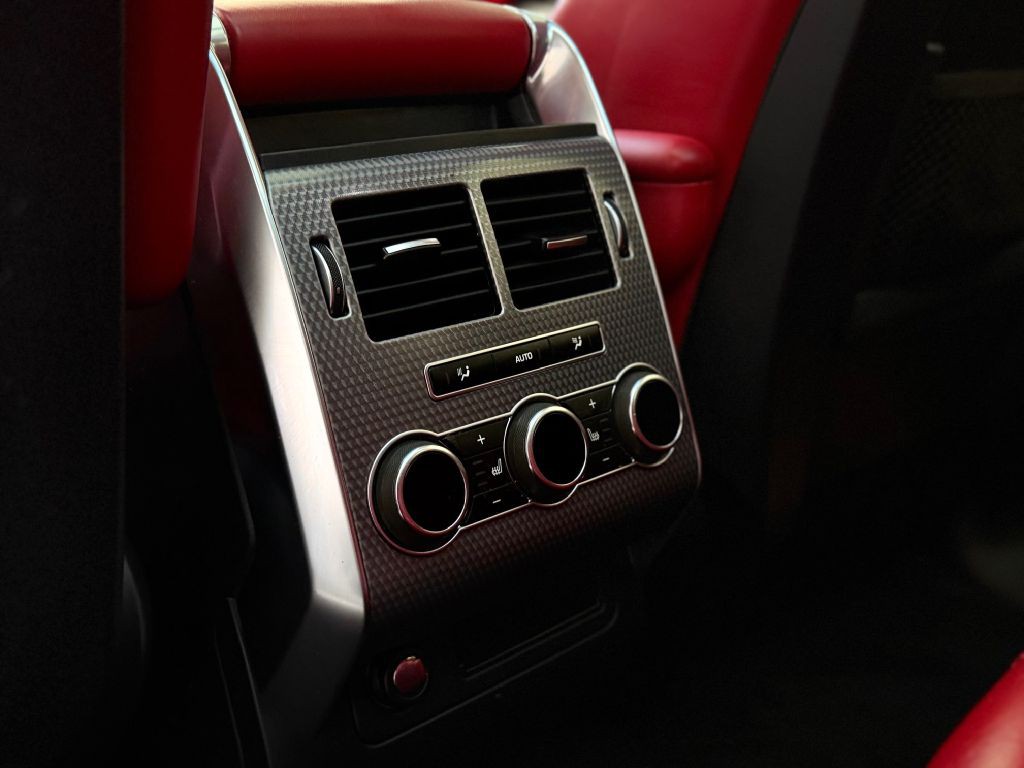 2015 Land Rover Range Rover Sport Image 23