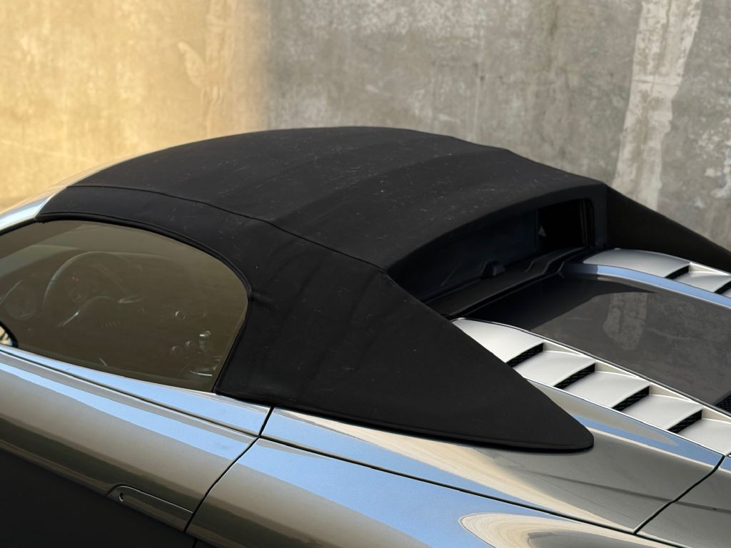 2012 Audi R8 Image 10