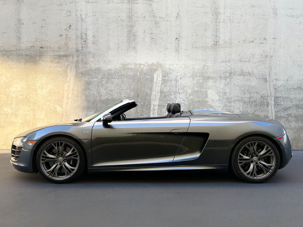 2012 Audi R8 Image 11