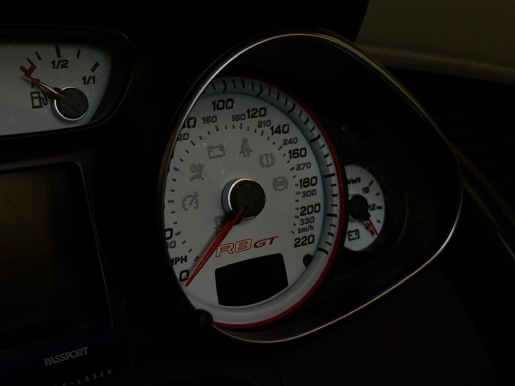 2012 Audi R8 Image 28