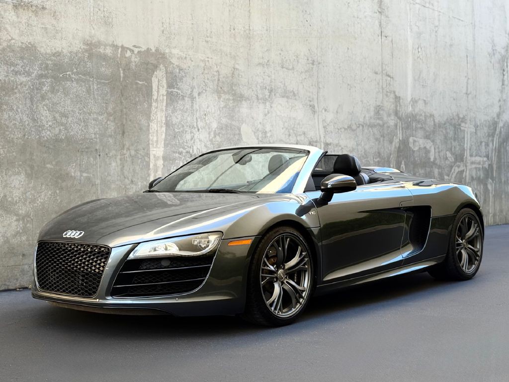2012 Audi R8 Image 2
