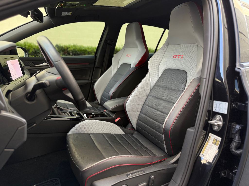 2024 Volkswagen GTI Image 19