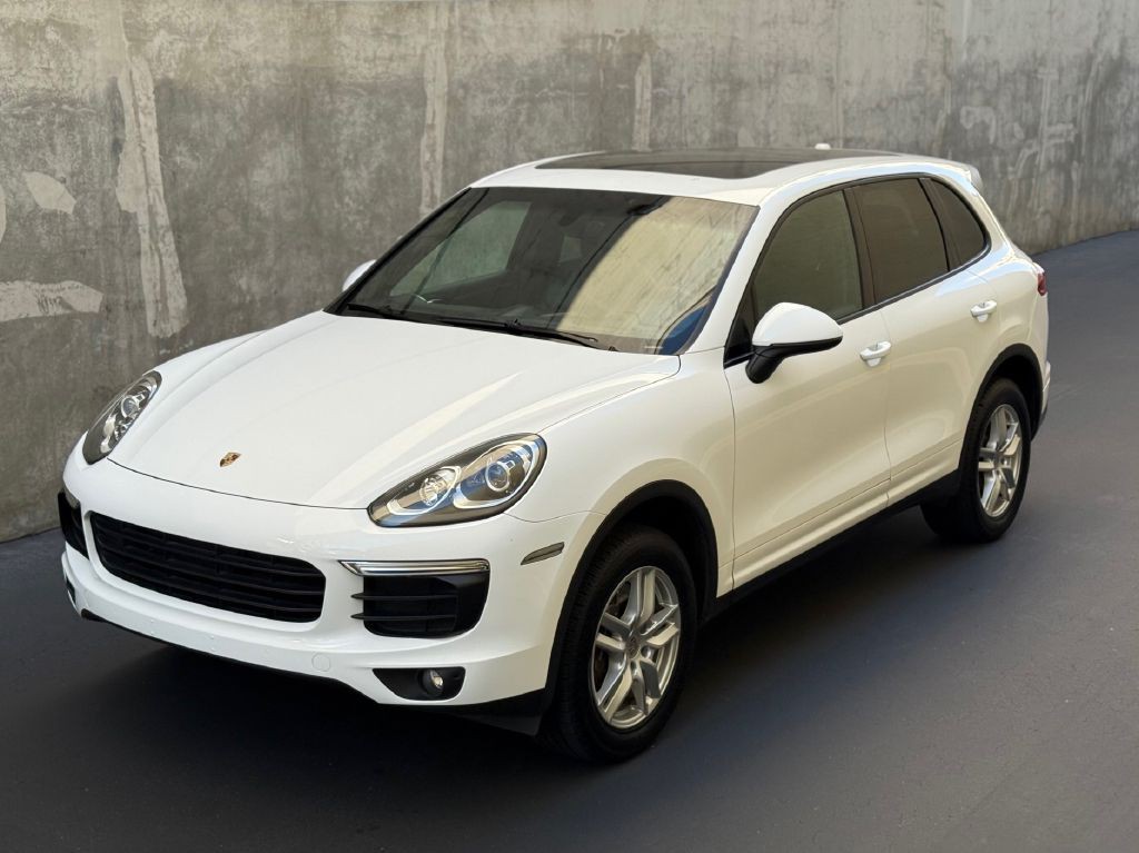2018 Porsche Cayenne Image 2
