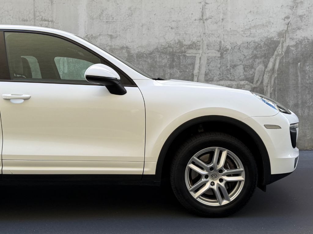 2018 Porsche Cayenne Image 12