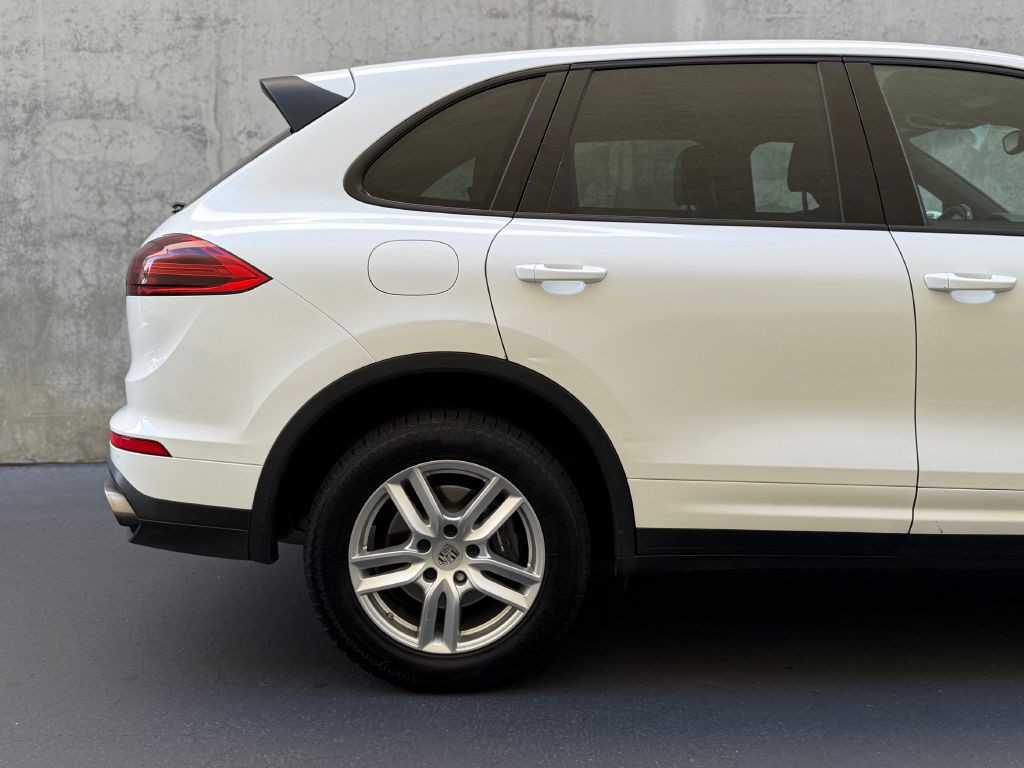 2018 Porsche Cayenne Image 14