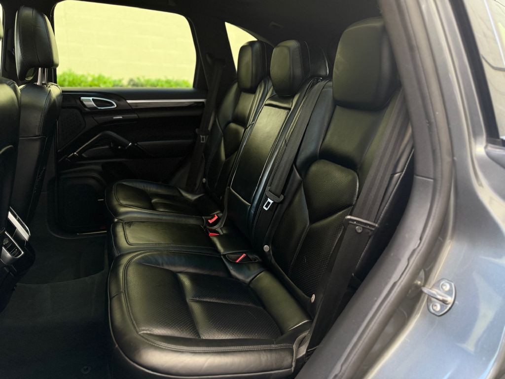 2018 Porsche Cayenne Image 23
