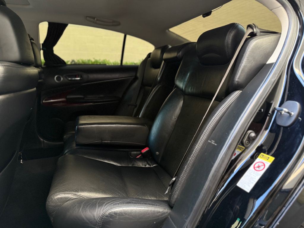 2011 Lexus GS Image 24