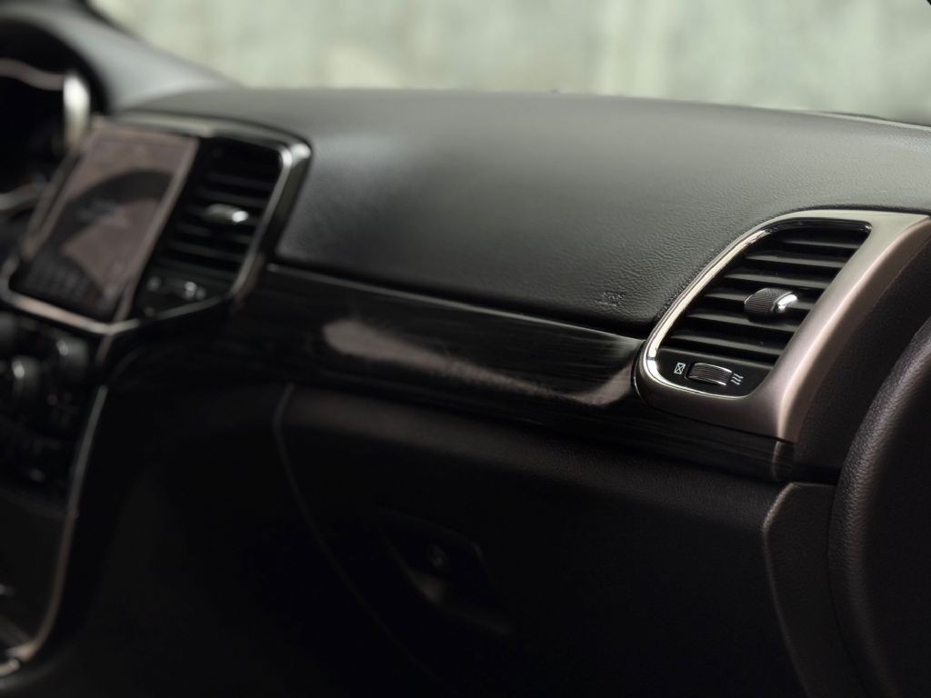2021 Jeep Grand Cherokee Image 23