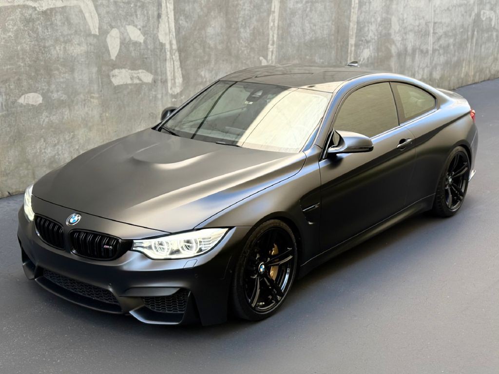 2015 BMW M4 Image 2