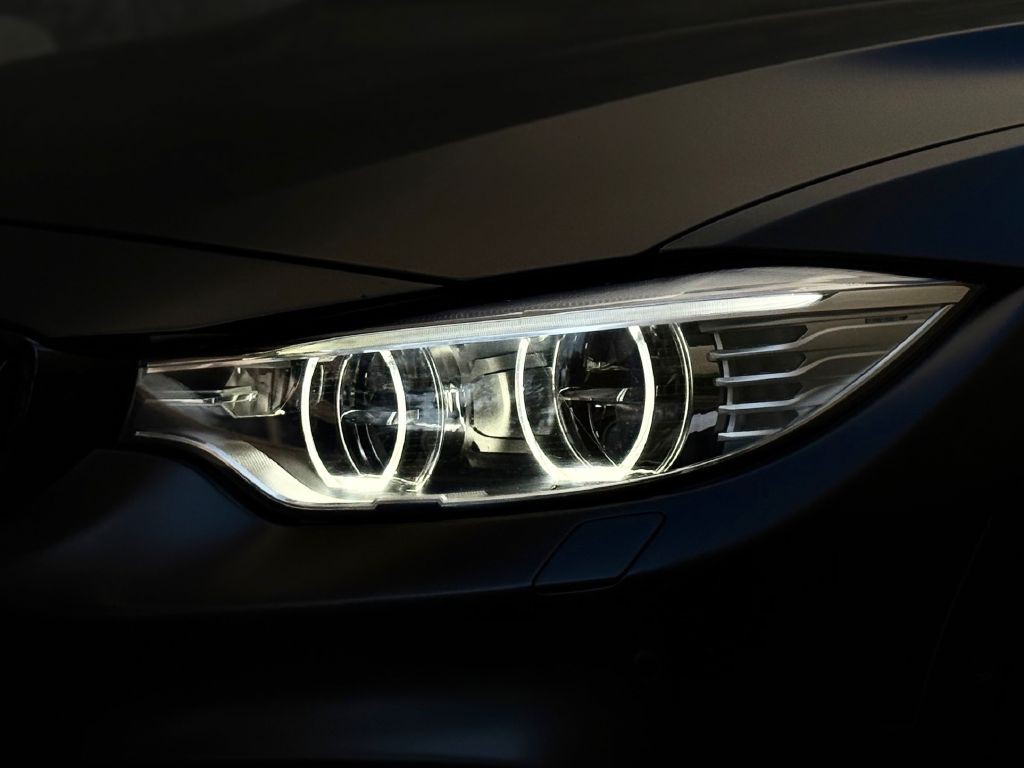 2015 BMW M4 Image 5