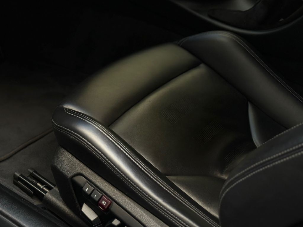 2015 BMW M4 Image 26