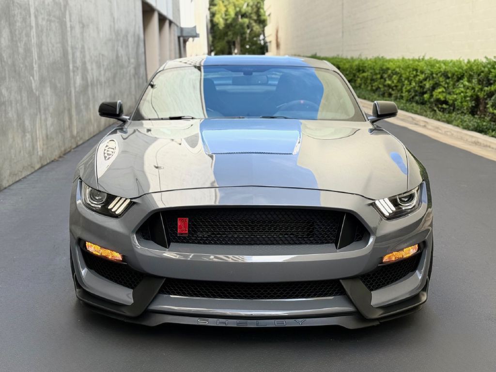 2018 Ford Mustang Image 3