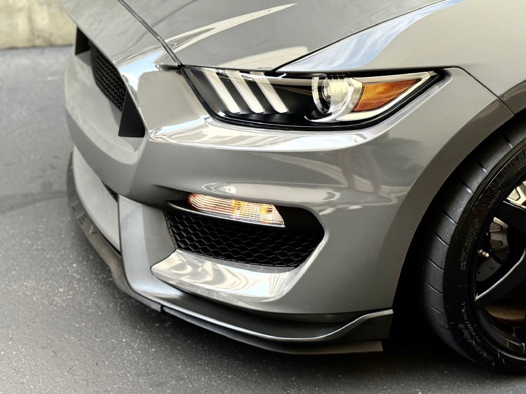 2018 Ford Mustang Image 14