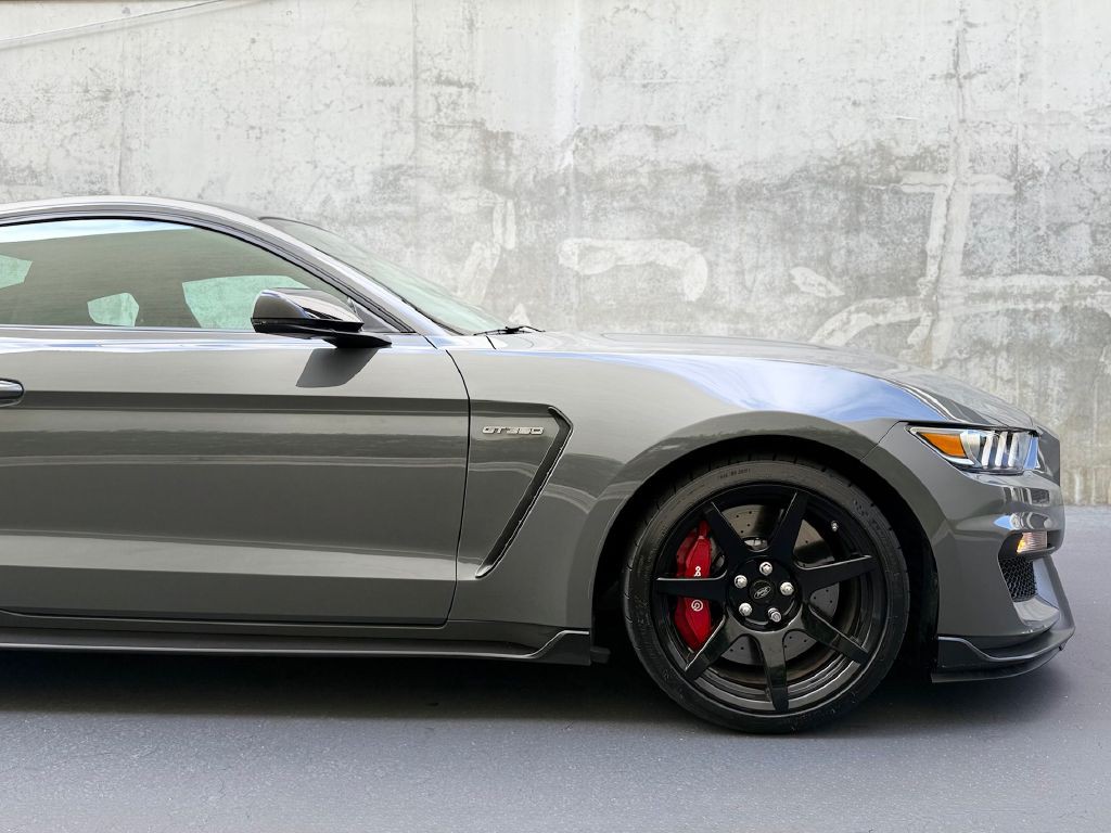 2018 Ford Mustang Image 20